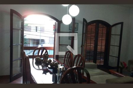 Casa à venda com 3 quartos, 193m² em Jardim Bela Vista, Santo André