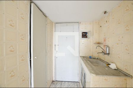 Cozinha de kitnet/studio à venda com 1 quarto, 25m² em Centro, Niterói