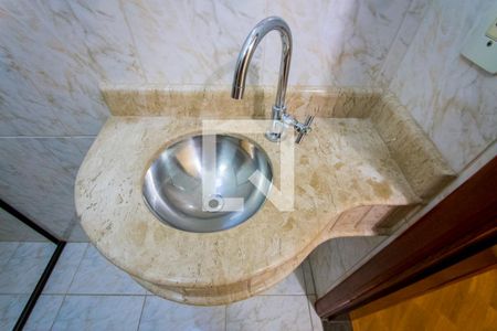 Casa para alugar com 288m², 3 quartos e 5 vagas Casa para alugar com 288m², 3 quartos e 5 vagasBanheiro social