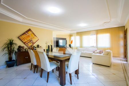 Sala de casa à venda com 3 quartos, 288m² em Vila Eldizia, Santo André