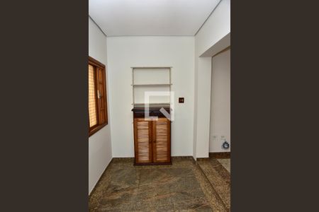 Sala de casa para alugar com 5 quartos, 300m² em Jardim Bélgica, São Paulo