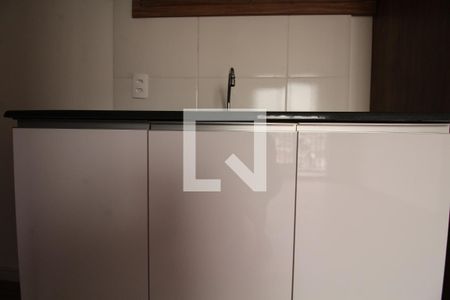 Cozinha de apartamento para alugar com 2 quartos, 36m² em Vila Guilherme, São Paulo