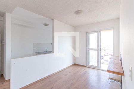 Sala de apartamento para alugar com 2 quartos, 50m² em Vila Ester, Carapicuíba