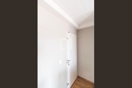 Entrada de apartamento para alugar com 2 quartos, 50m² em Vila Ester, Carapicuíba