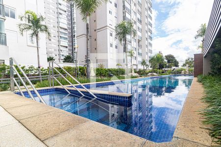 Piscina de apartamento para alugar com 2 quartos, 59m² em Vila Anastácio, São Paulo