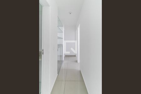 Corredor de apartamento para alugar com 3 quartos, 67m² em Jardim Guanabara, Belo Horizonte