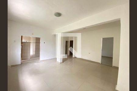 Sala de casa para alugar com 2 quartos, 78m² em Pilares, Rio de Janeiro