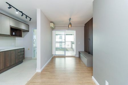 Sala de apartamento para alugar com 2 quartos, 68m² em Jardim Caravelas, São Paulo