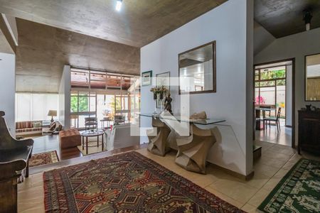 Casa de condomínio à venda com 400m², 5 quartos e 5 vagasSala