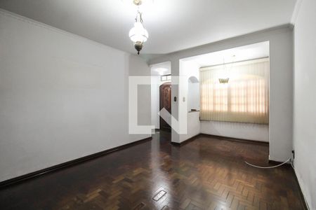 Sala de casa à venda com 4 quartos, 160m² em Vila Cláudia, São Paulo