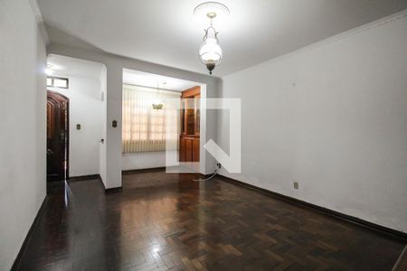 Sala de casa à venda com 4 quartos, 160m² em Vila Cláudia, São Paulo