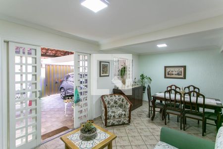 Sala de casa à venda com 9 quartos, 270m² em Serrano, Belo Horizonte