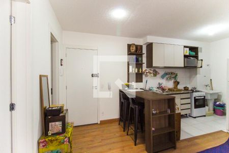 Sala de apartamento para alugar com 2 quartos, 37m² em Vila Taquari, São Paulo