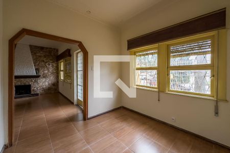 Sala de casa para alugar com 3 quartos, 352m² em Partenon, Porto Alegre