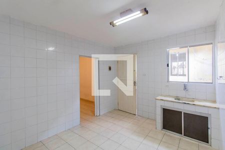 Cozinha de casa para alugar com 1 quarto, 50m² em Vila Nhocuné, São Paulo