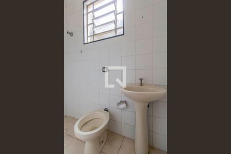 Banheiro de casa para alugar com 1 quarto, 50m² em Vila Nhocuné, São Paulo