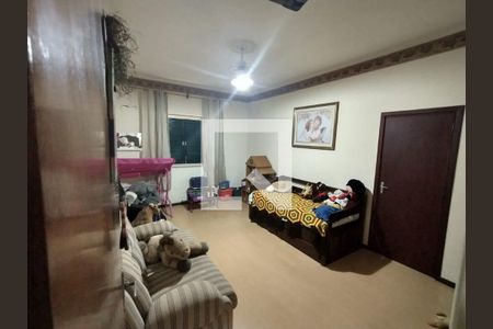 Casa à venda com 3 quartos, 260m² em Taquaral, Campinas