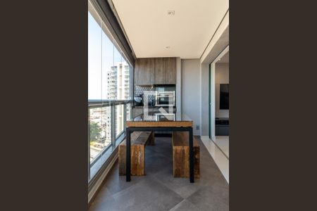 Varanda de apartamento à venda com 1 quarto, 68m² em Vila Ipojuca, São Paulo