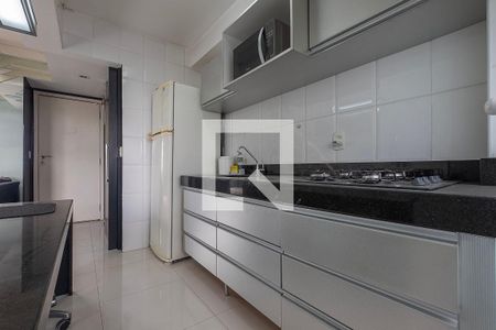 Sala/Cozinha de apartamento para alugar com 1 quarto, 93m² em Pinheiros, São Paulo