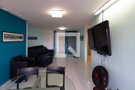 Sala de apartamento à venda com 1 quarto, 50m² em Leblon, Rio de Janeiro
