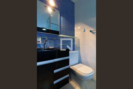 Banheiro da suíte de apartamento para alugar com 1 quarto, 50m² em Leblon, Rio de Janeiro