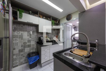 Cozinha de apartamento à venda com 2 quartos, 68m² em Vila Ema, São Paulo