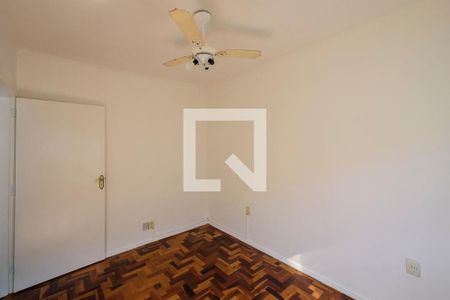 Quarto 2 de apartamento para alugar com 2 quartos, 55m² em Cristal, Porto Alegre