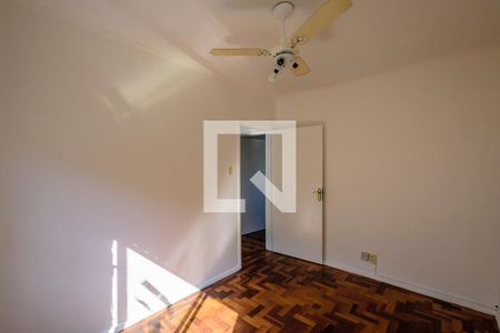 Quarto 2 de apartamento para alugar com 2 quartos, 55m² em Cristal, Porto Alegre