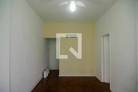 Sala de apartamento para alugar com 1 quarto, 45m² em Copacabana, Rio de Janeiro