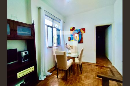 Apartamento à venda com 84m², 3 quartos e 1 vagaSala