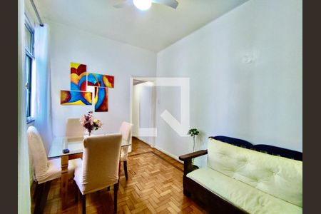 Apartamento à venda com 84m², 3 quartos e 1 vagaSala