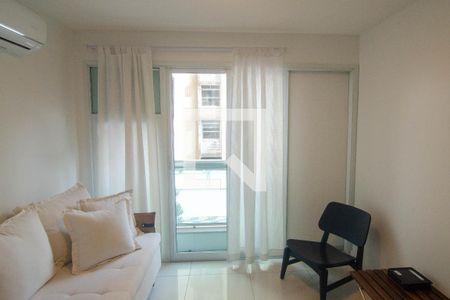 Sala de apartamento para alugar com 2 quartos, 68m² em Ipanema, Rio de Janeiro