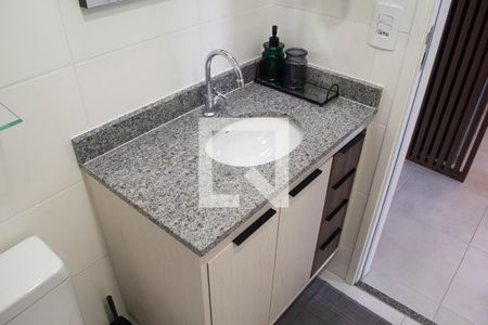 Banheiro de apartamento para alugar com 2 quartos, 36m² em Parada Inglesa, São Paulo