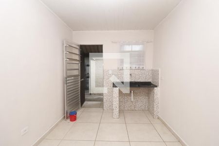 Sala e cozinha de casa para alugar com 1 quarto, 60m² em Vila Santa Maria, São Paulo