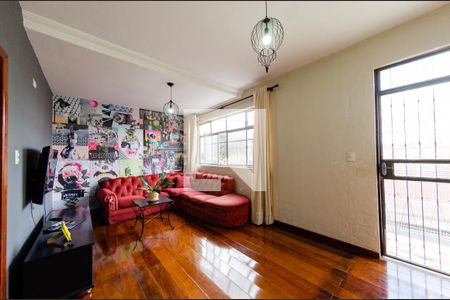 Casa 1 - Sala de casa à venda com 7 quartos, 800m² em Carlos Prates, Belo Horizonte