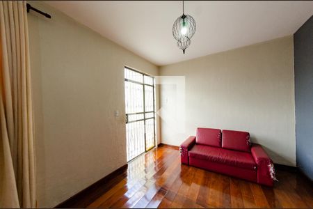 Casa 1 - Sala de casa à venda com 7 quartos, 800m² em Carlos Prates, Belo Horizonte