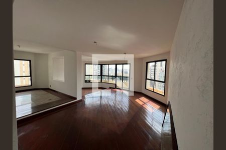 Apartamento à venda com 3 quartos, 220m² em Moema, São Paulo