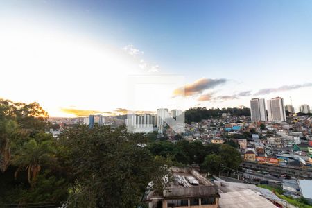 Sala, vista  de apartamento para alugar com 1 quarto, 29m² em Jardim Mirante, São Paulo