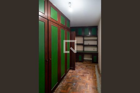 Casa à venda com 200m², 4 quartos e 2 vagas Casa à venda com 200m², 4 quartos e 2 vagasQuarto 2