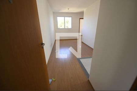 Sala de apartamento para alugar com 2 quartos, 54m² em Chácara São Pedro, Aparecida de Goiânia