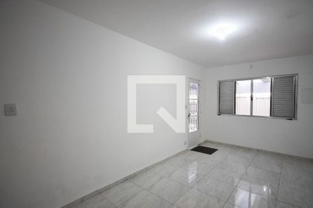 Sala de casa para alugar com 4 quartos, 180m² em Vila Ernesto, São Paulo