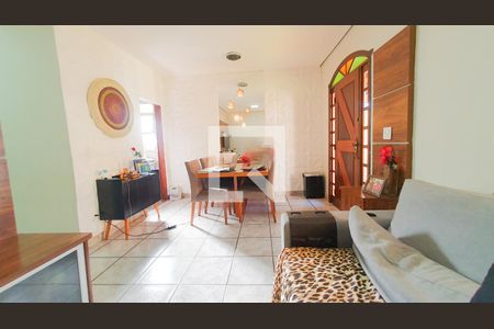 Sala de casa para alugar com 3 quartos, 105m² em Jardim Leblon, Belo Horizonte