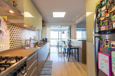 Apartamento à venda com 187m², 3 quartos e 3 vagas Apartamento à venda com 187m², 3 quartos e 3 vagasCozinha