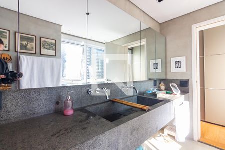 Apartamento à venda com 187m², 3 quartos e 3 vagas Apartamento à venda com 187m², 3 quartos e 3 vagasBanheiro da Suíte 3