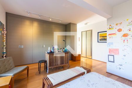 Apartamento à venda com 187m², 3 quartos e 3 vagas Apartamento à venda com 187m², 3 quartos e 3 vagasSuíte 3