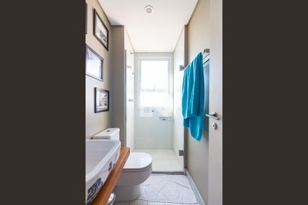 Apartamento à venda com 187m², 3 quartos e 3 vagas Apartamento à venda com 187m², 3 quartos e 3 vagasBanheiro da Suíte 2