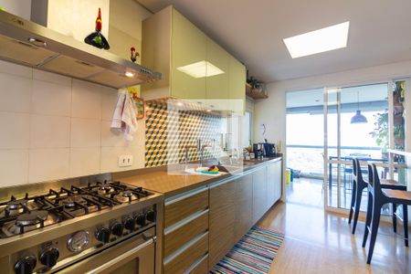 Apartamento à venda com 187m², 3 quartos e 3 vagas Apartamento à venda com 187m², 3 quartos e 3 vagasCozinha