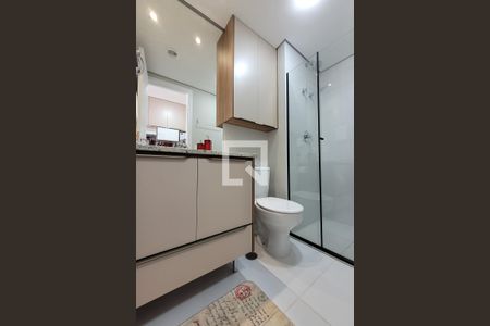 Banheiro de kitnet/studio para alugar com 1 quarto, 24m² em Paraíso, São Paulo