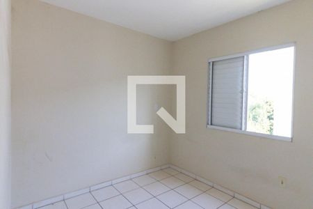 Quarto 2 de apartamento para alugar com 2 quartos, 42m² em Jardim Javari, Ribeirão Preto