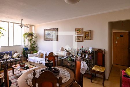 Apartamento à venda com 77m², 2 quartos e sem vagaSala